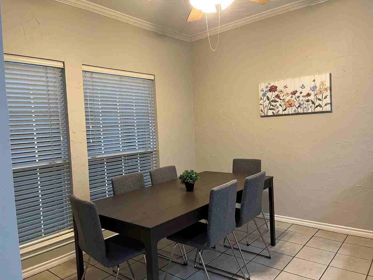 212 Cobblestone Row - Photo 4 of 11
