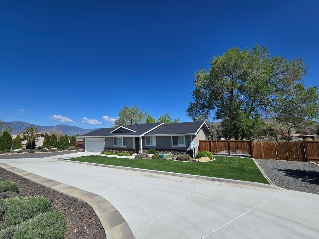 1564 Shirley St #NA - Photo 2 of 13