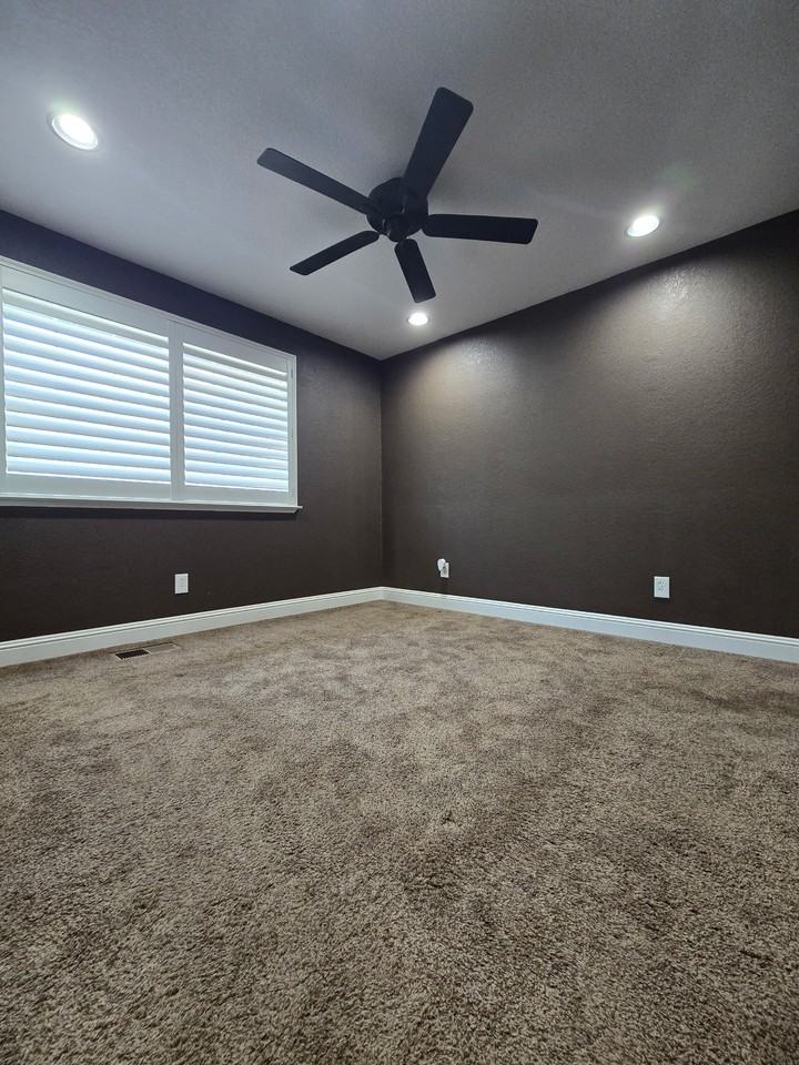 1564 Shirley St #NA - Photo 7 of 13