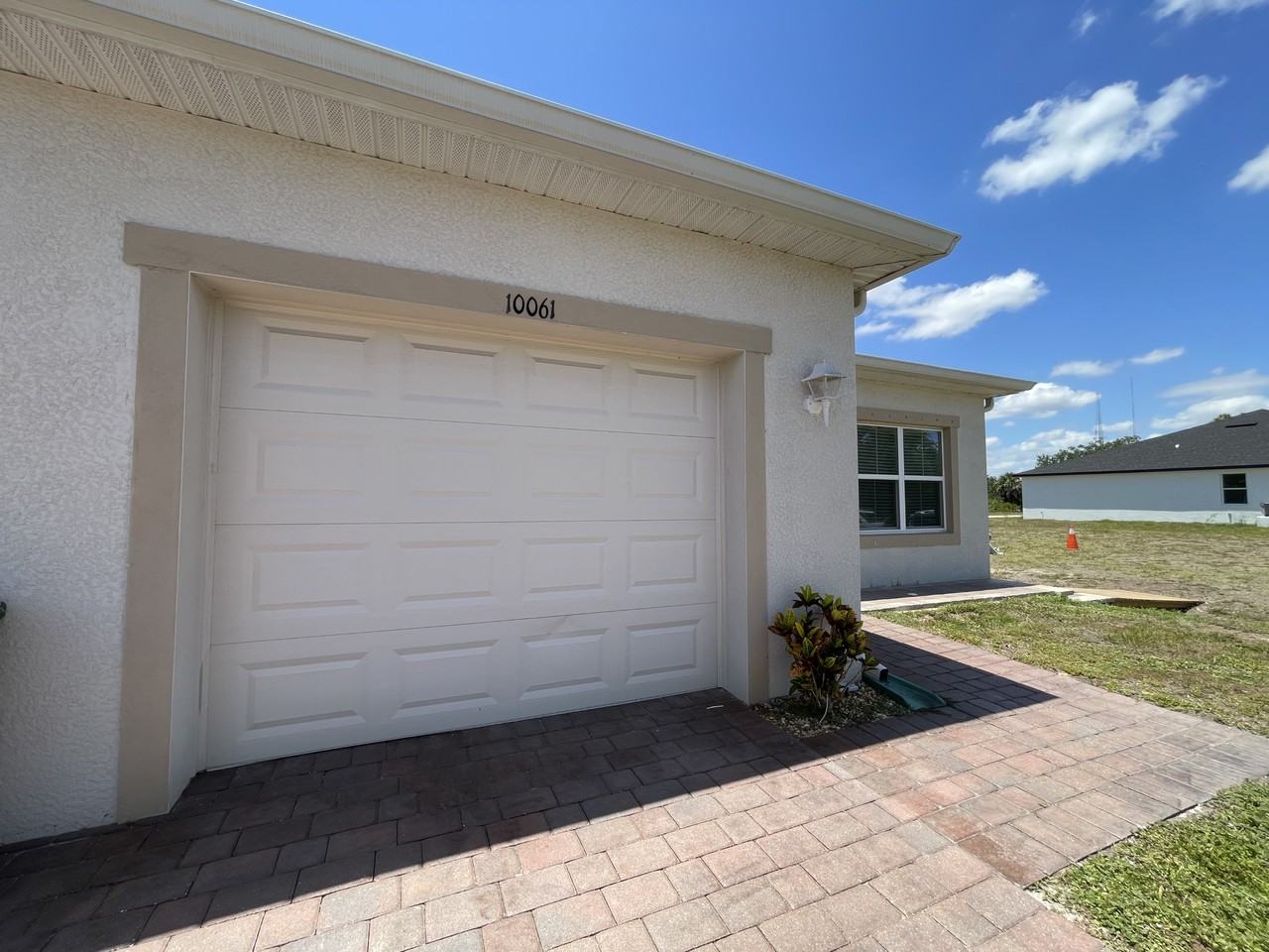 10061 Amicola St #NA - Photo 2 of 24