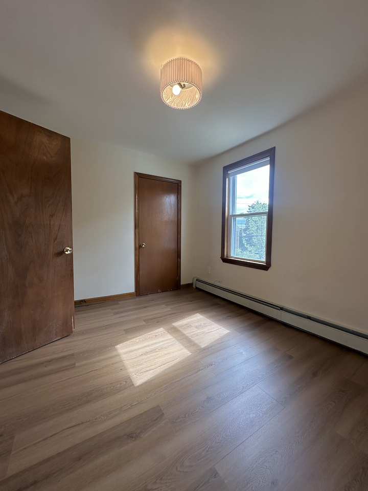 39 Broad St #2 - Photo 7 of 12