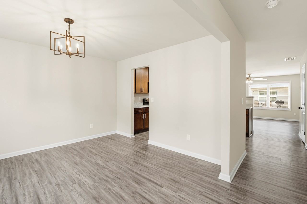 2765 Valley Green Dr #NA - Photo 3 of 20