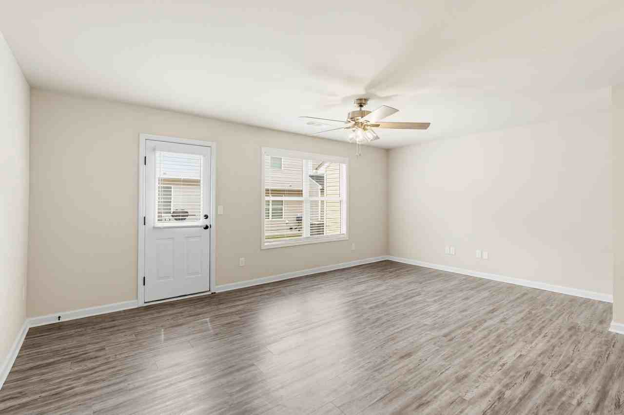 2765 Valley Green Dr #NA - Photo 7 of 20