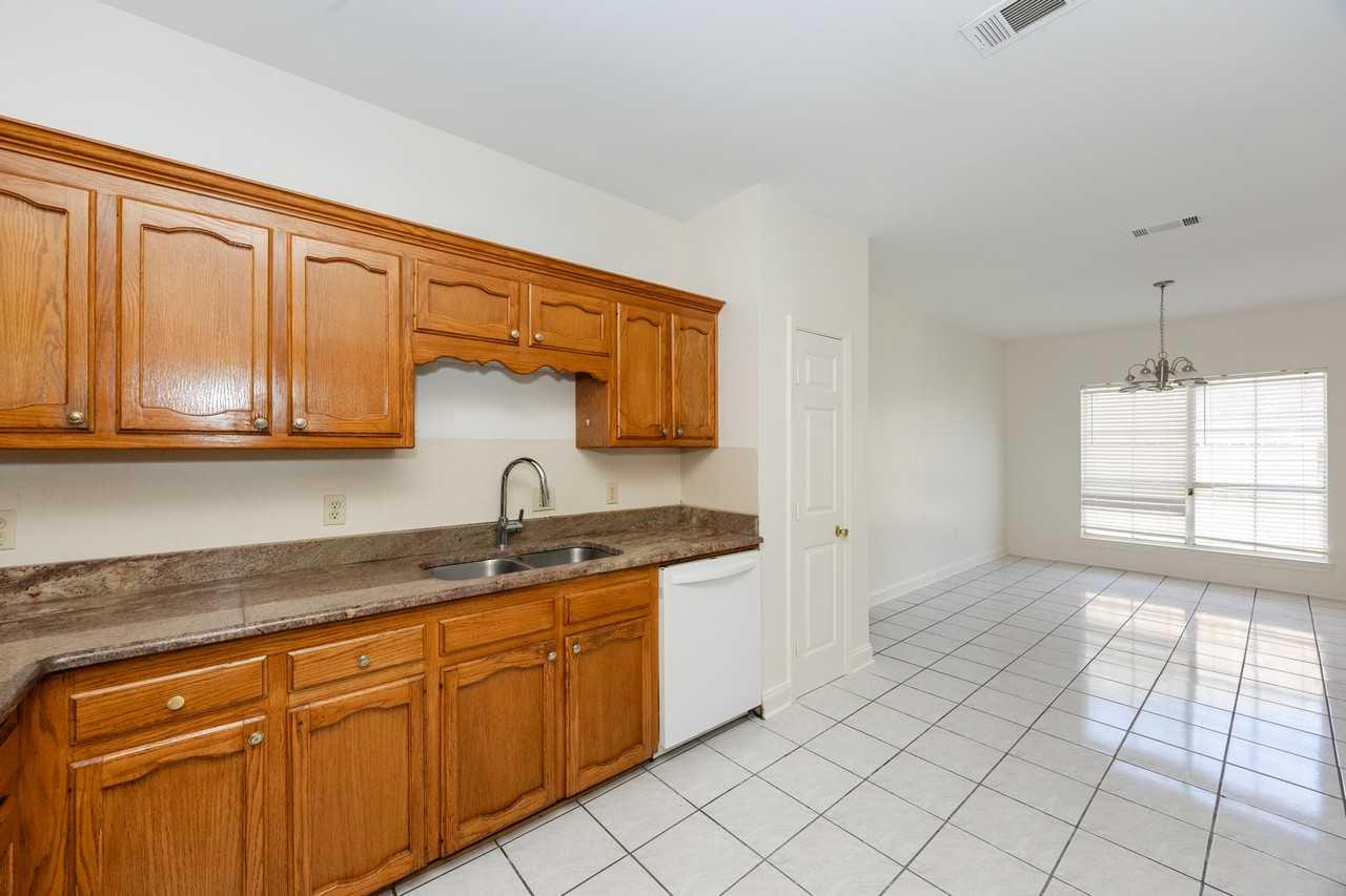 9540A Lindale Ave #A - Photo 7 of 24