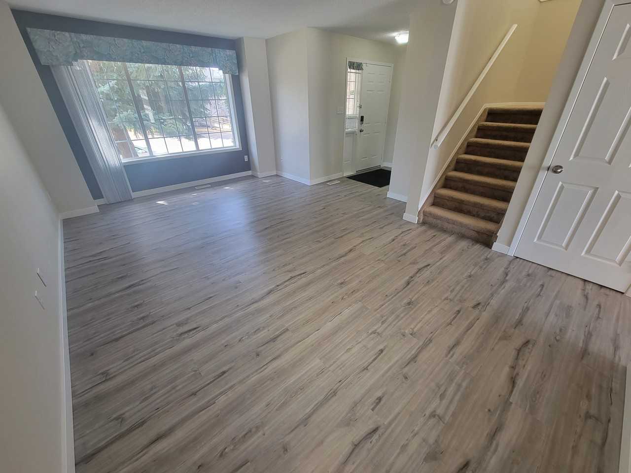 8006 15a Ave Nw - Photo 5 of 26