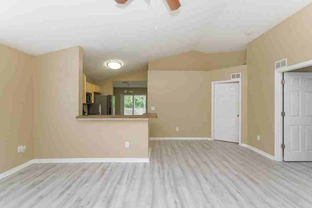 6719 Summer Cove Dr - Photo 3 of 19
