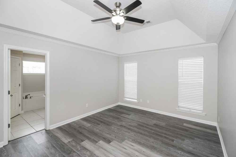 11662 Underwood Dr - Photo 6 of 14