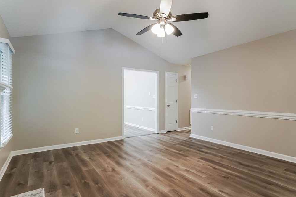 353 Amherst Creek Dr - Photo 6 of 16