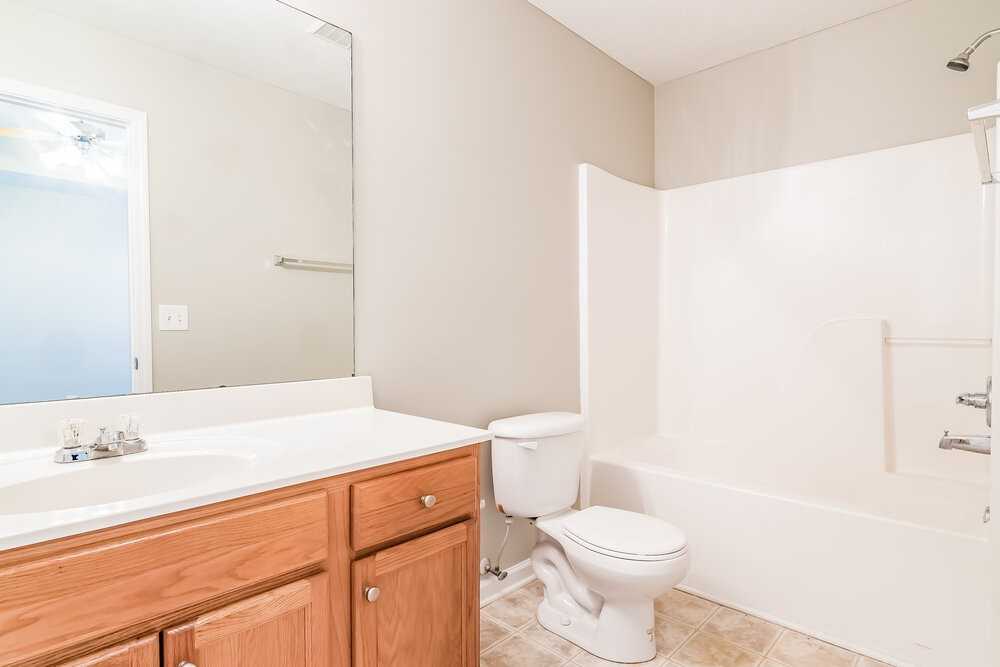 1202 Elisha Ct - Photo 7 of 13