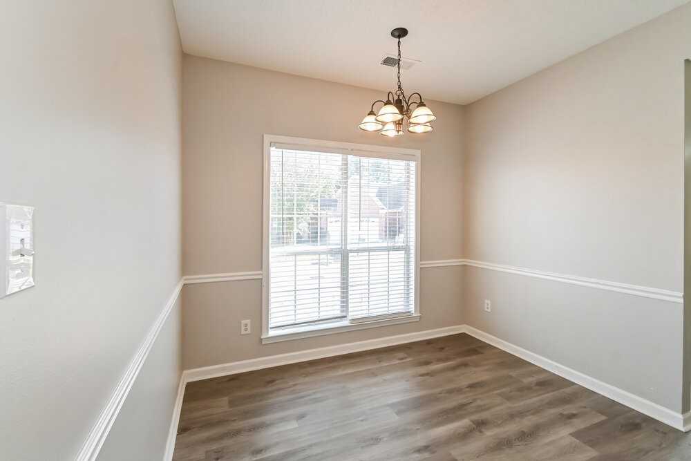 8730 Eagle View Dr - Photo 7 of 17