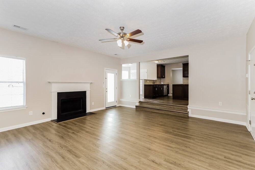 2517 Mead Ct - Photo 5 of 20
