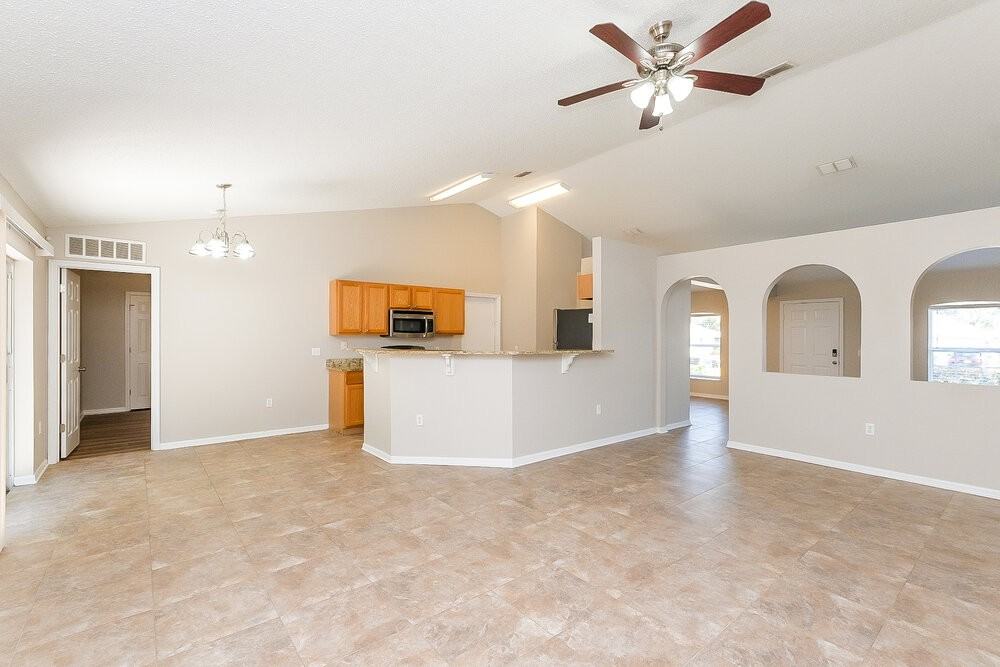 1159 Newcomb Ave - Photo 4 of 16