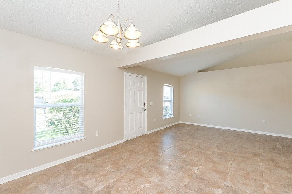 1159 Newcomb Ave - Photo 6 of 16