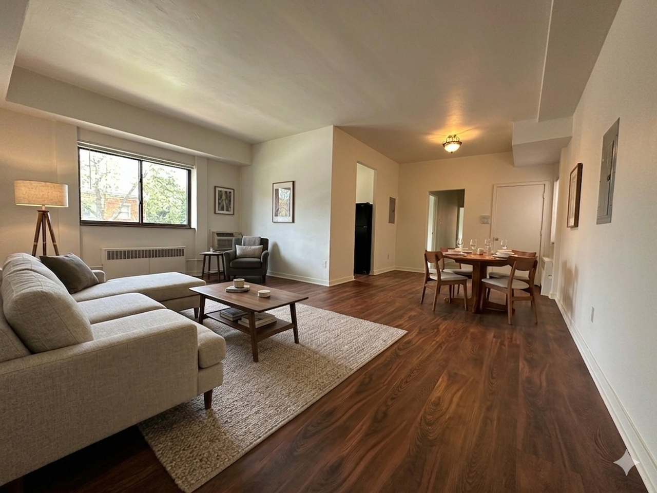 5320Fifth - Photo 3 of 31
