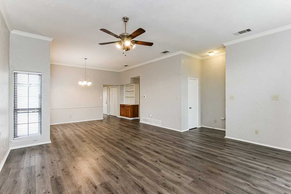 1435 Colborne Dr - Photo 5 of 16