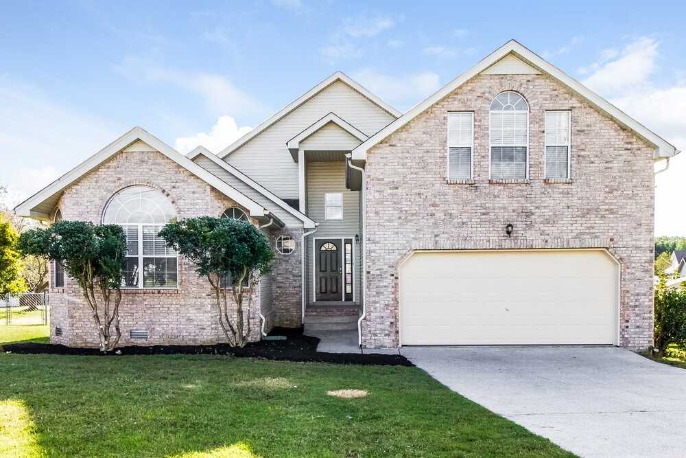 239 Heritage Cir E