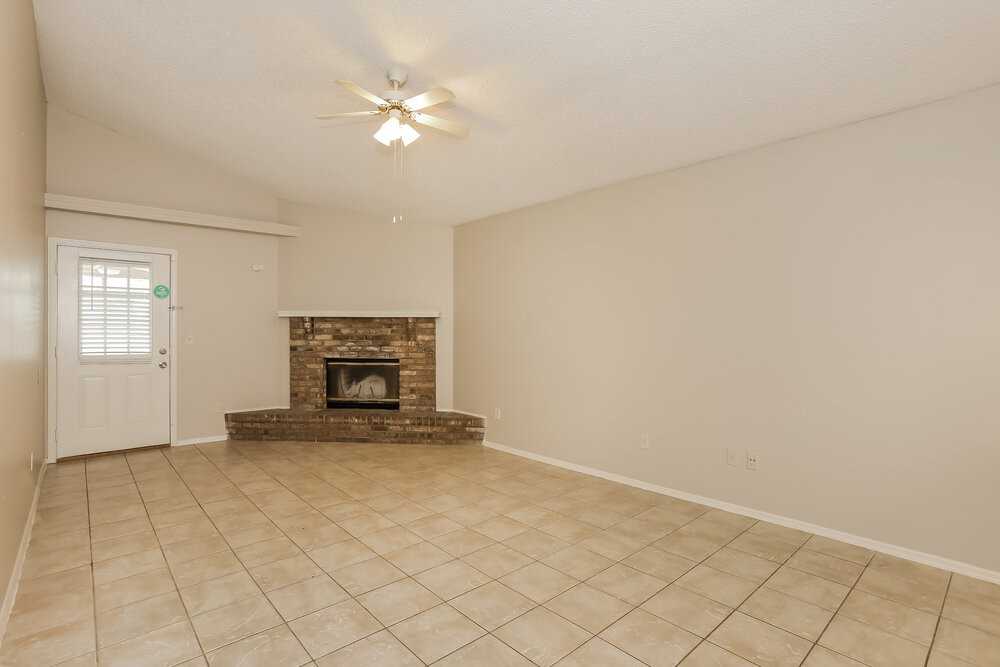 8327 Argyle Corners Ct - Photo 3 of 16