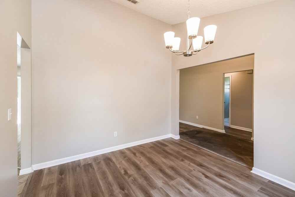 465 Oldfield Dr - Photo 7 of 16