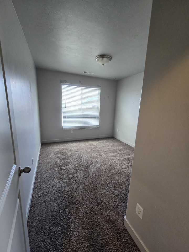 1788 W Sunspear Dr - Photo 5 of 8