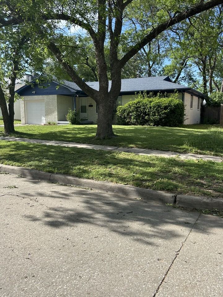 8014 East Indianapolis Street - Photo 2 of 15