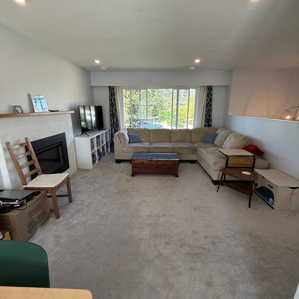 2033 Brethourpark Way - Photo 2 of 24