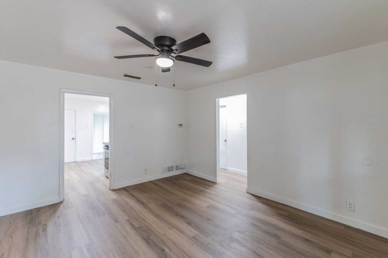7514 Olusta Dr - Photo 7 of 17