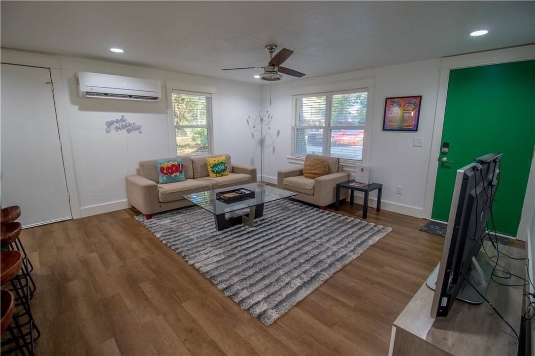 1760 Pine Woods Rd - Photo 3 of 14