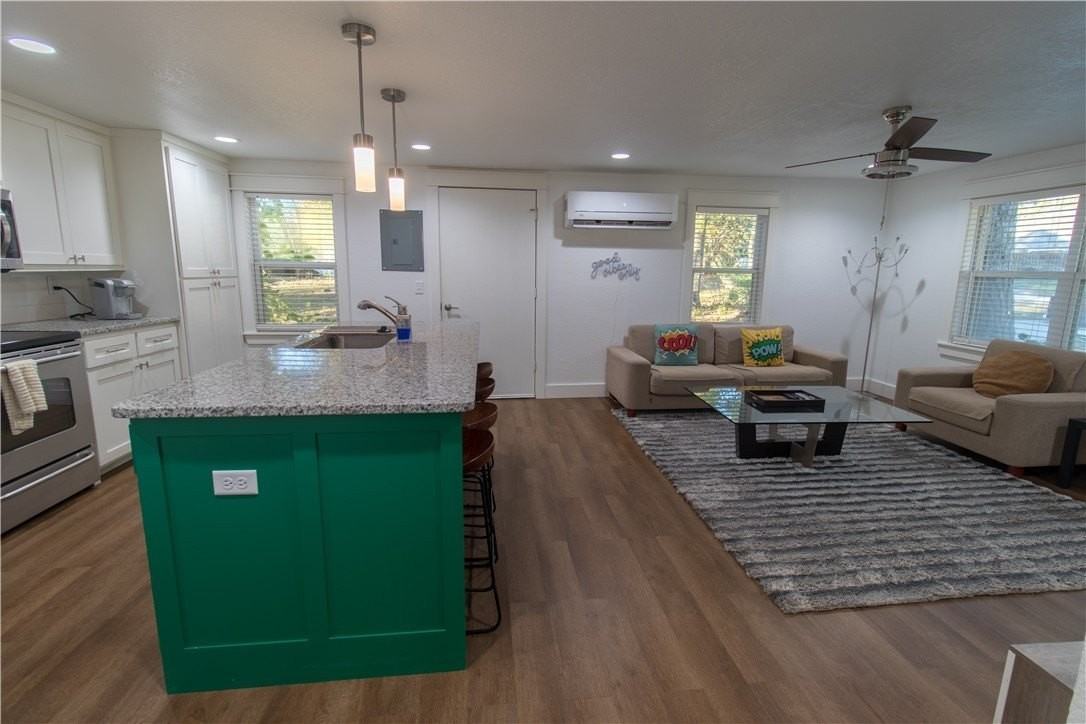 1760 Pine Woods Rd - Photo 4 of 14