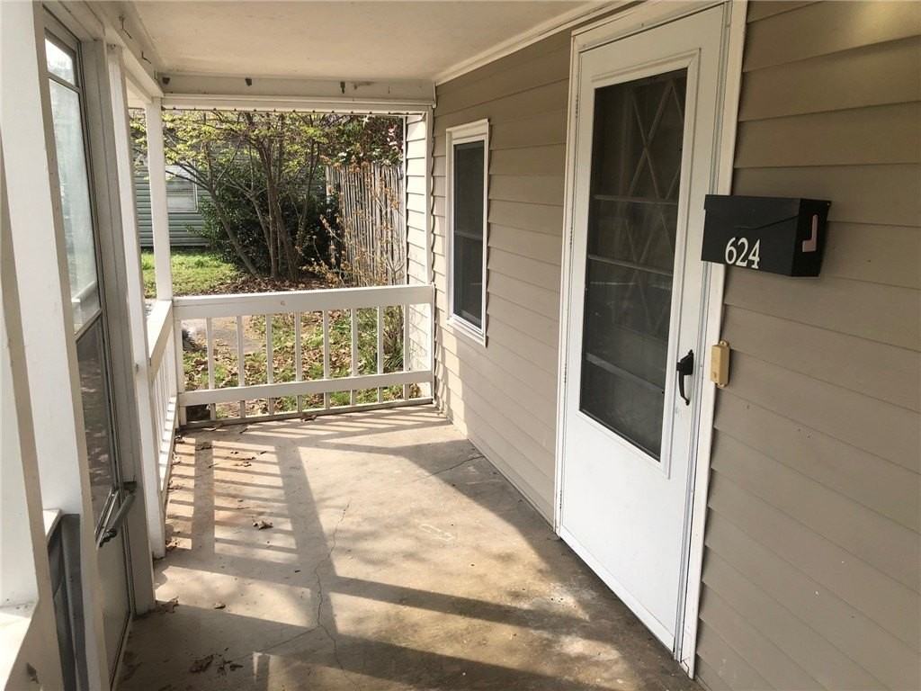 624 N Wright St - Photo 3 of 16