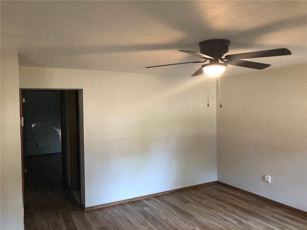 624 N Wright St - Photo 4 of 16