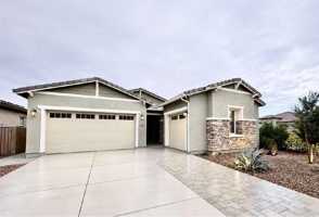 featured image of 4323 N 92nd Dr