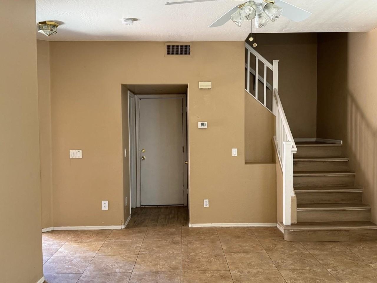 1814 S 114th Dr - Photo 5 of 12