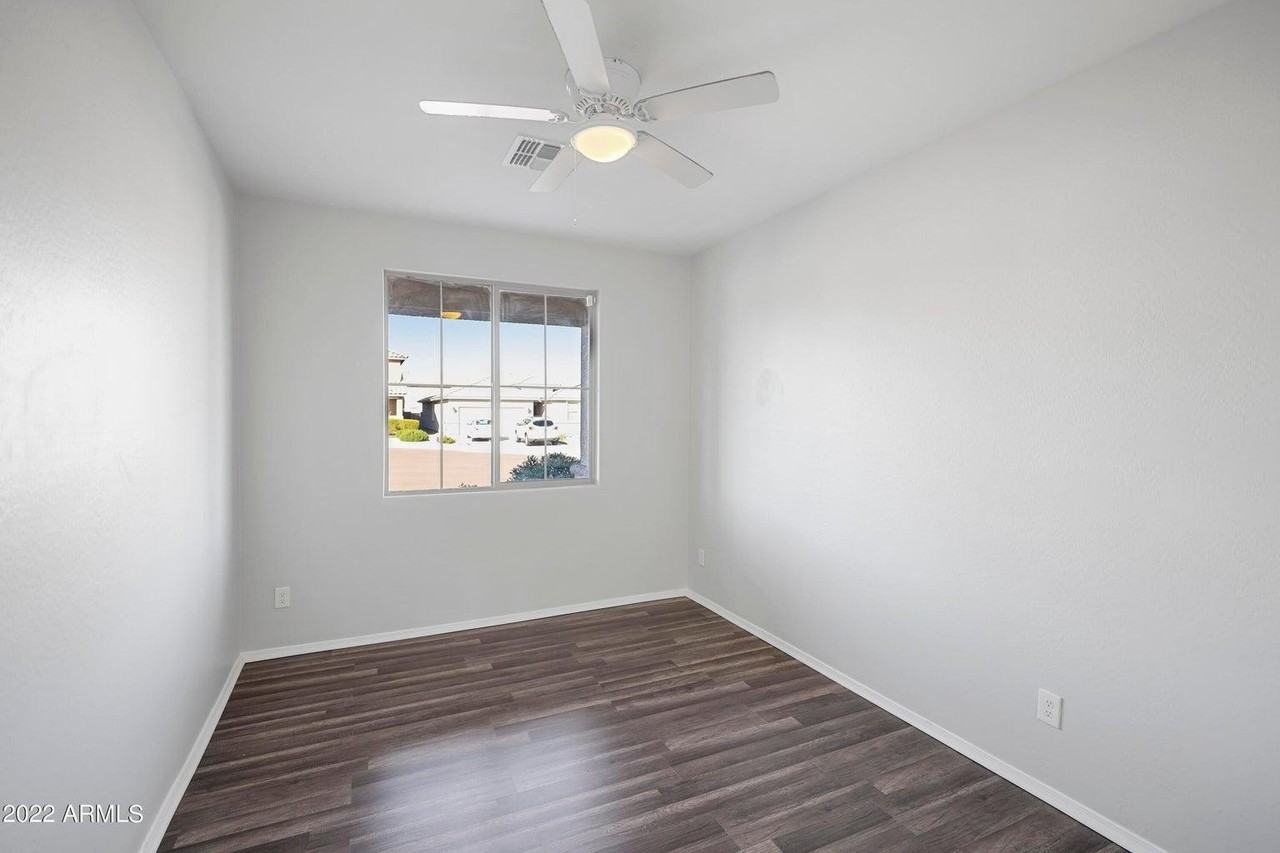 7135 W Rancho Dr - Photo 6 of 47