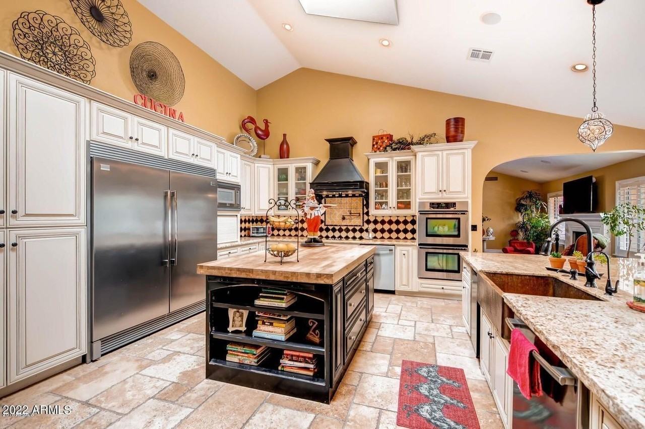 3437 E Equestrian Trl - Photo 3 of 21