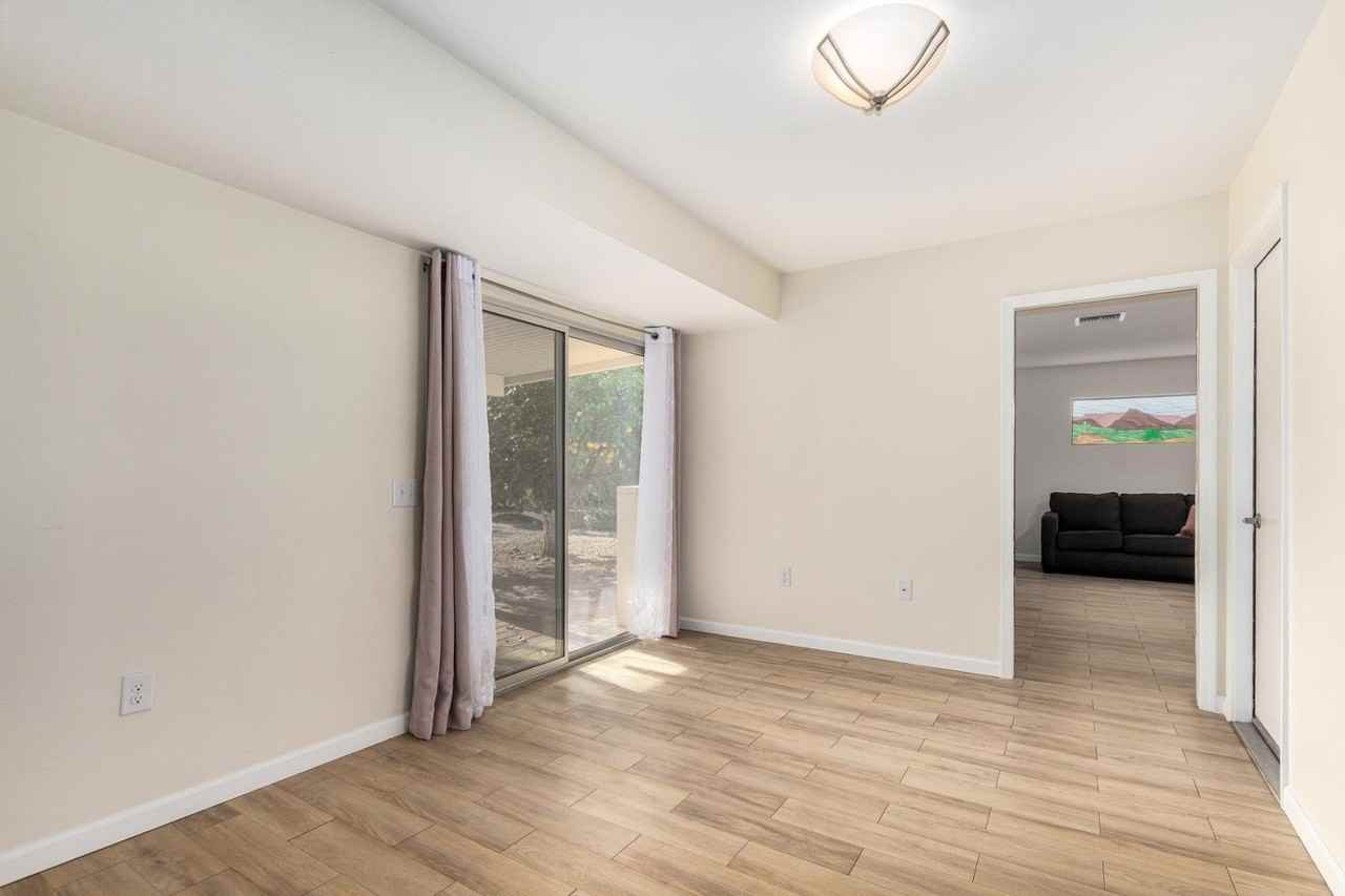 13023 W Beardsley Rd - Photo 5 of 39