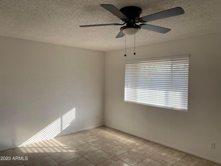 1242 W Carla Vista Dr - Photo 3 of 19
