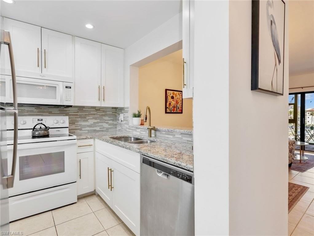 801 River Point Dr #203A - Photo 6 of 33
