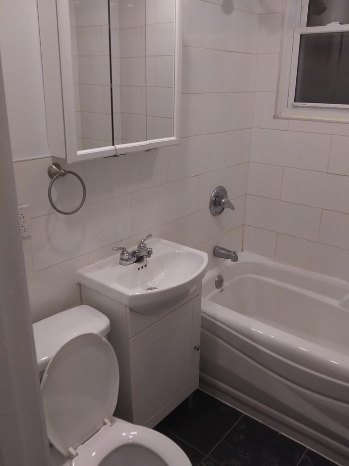 5841 Rue Sherbrooke Ouest #106 - Photo 5 of 7