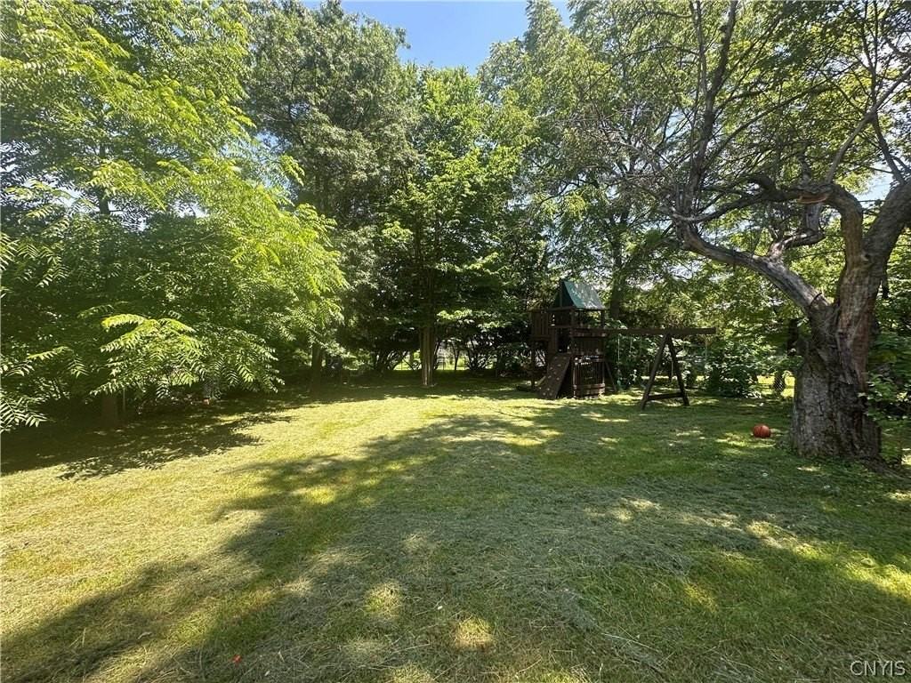 11 Winmar Cres - Photo 3 of 41