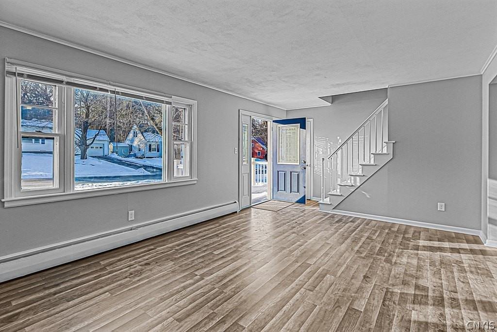 11 Winmar Cres - Photo 5 of 41
