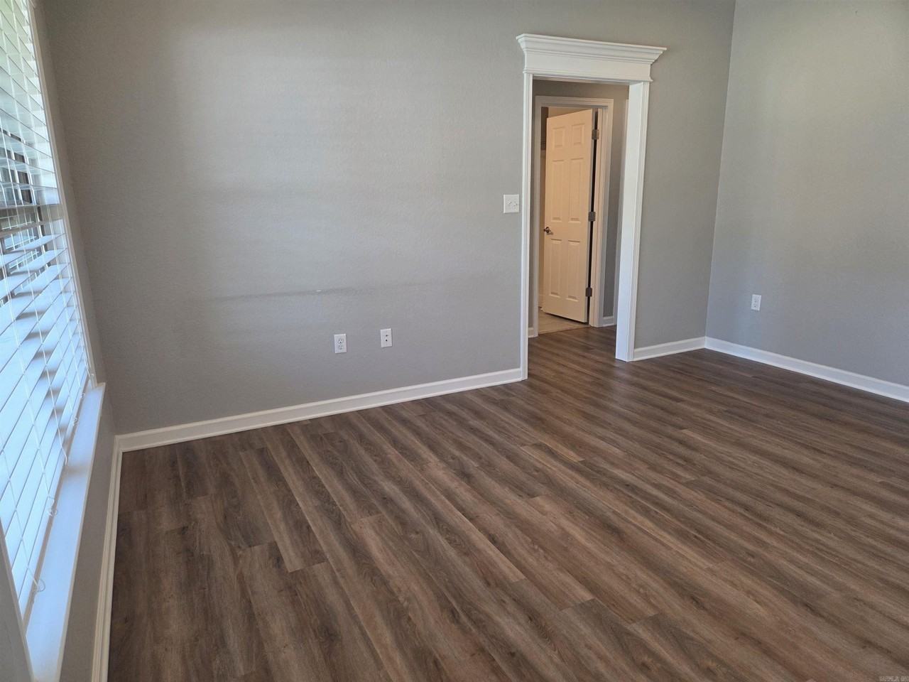 1911 Rehoboth Cir - Photo 3 of 26