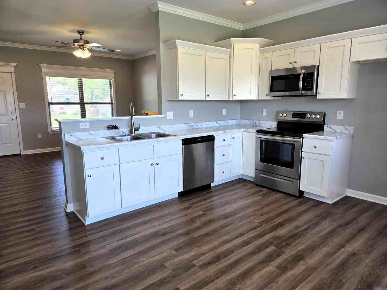 1911 Rehoboth Cir - Photo 7 of 26