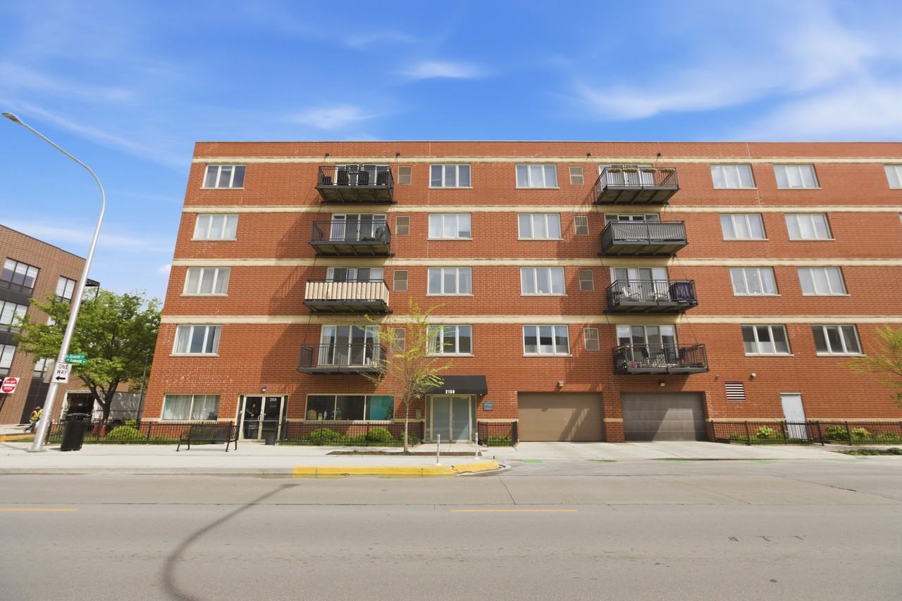 2158 W Grand Ave #501