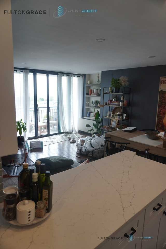 3440 N Lake Shore Dr #10C - Photo 2 of 31