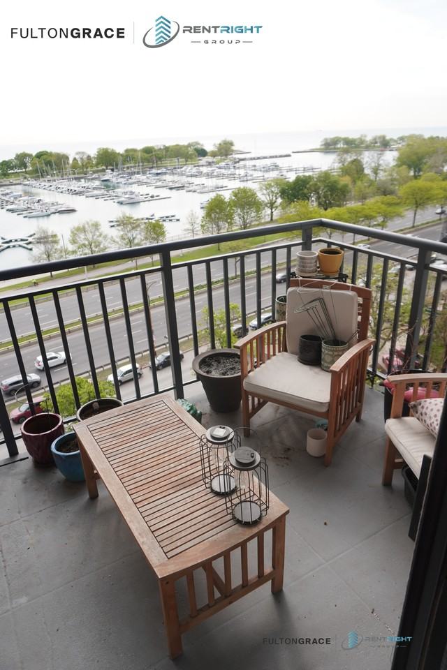 3440 N Lake Shore Dr #10C - Photo 3 of 31