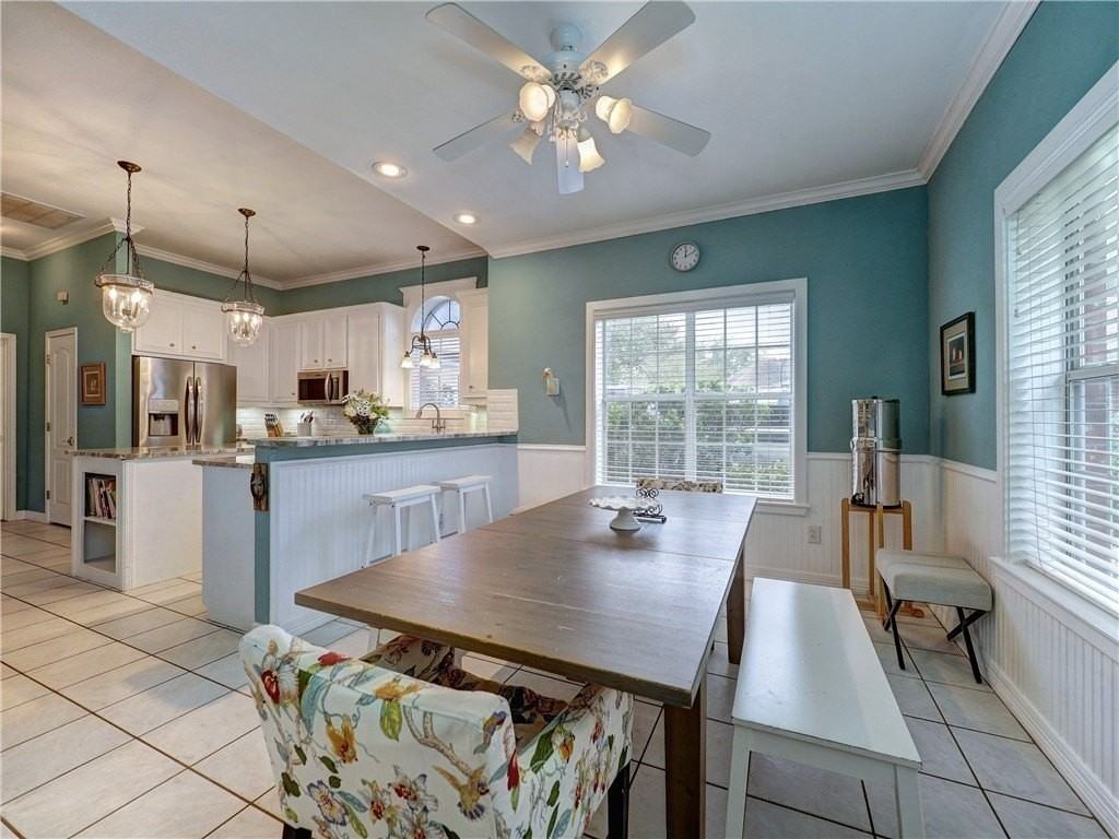 6405 Bellac St - Photo 5 of 39