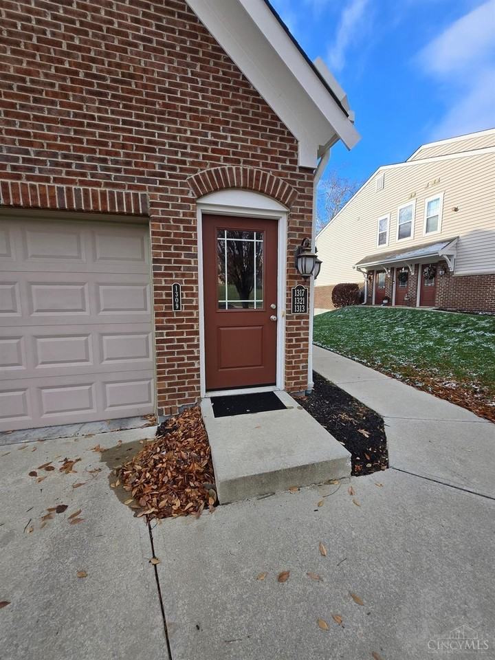1309 Double Eagle Ct - Photo 2 of 16