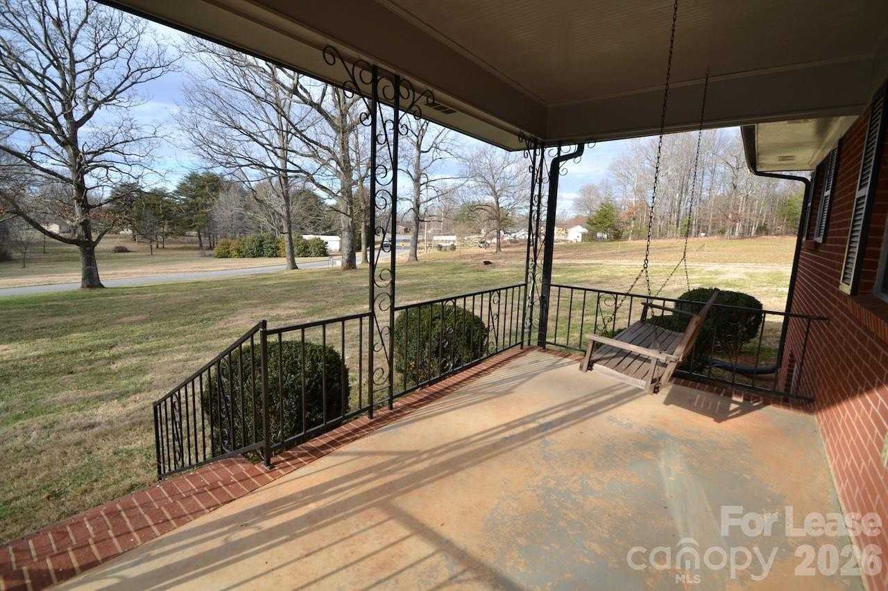 2590 Otis Dellinger Rd - Photo 4 of 21