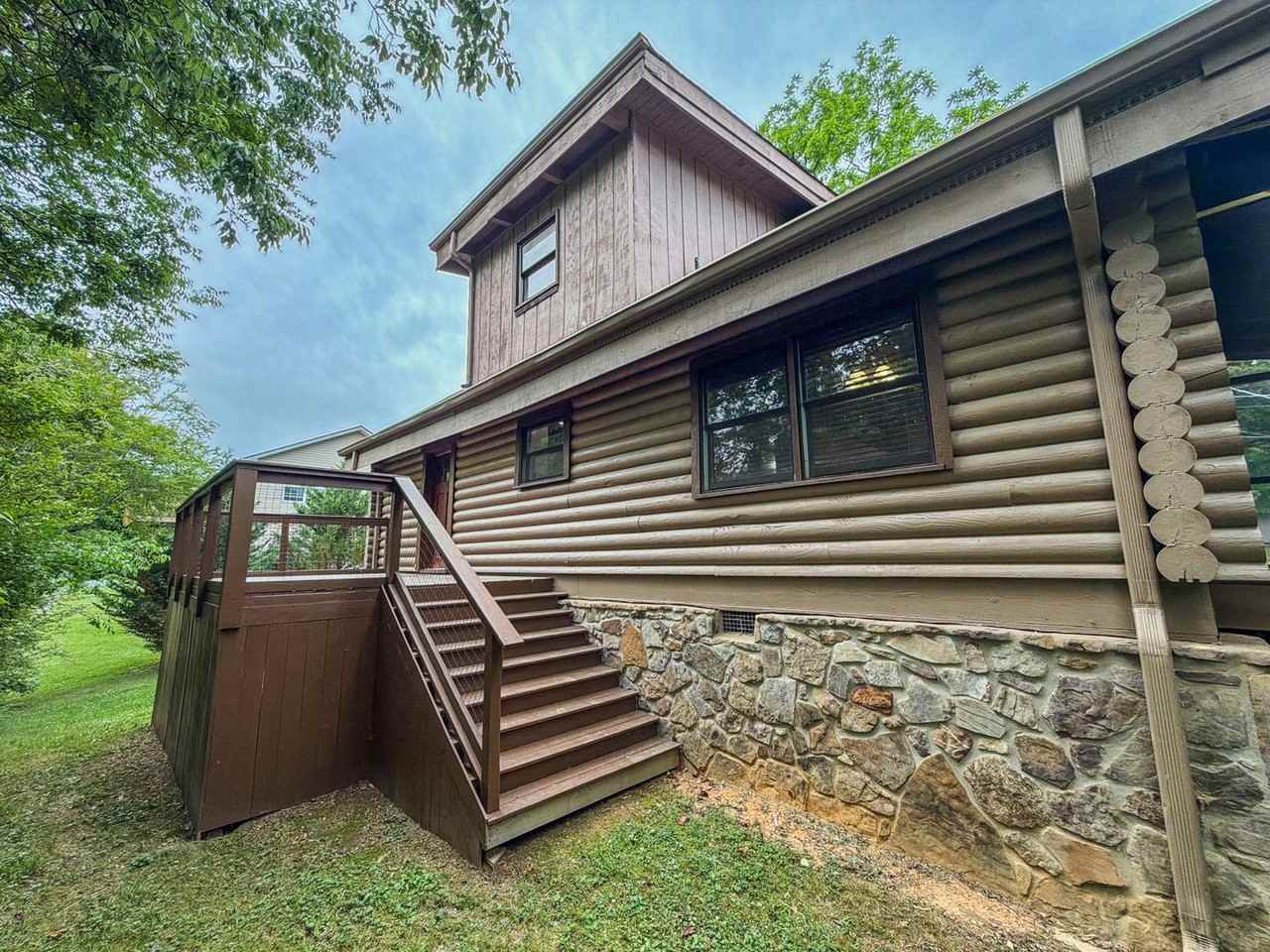 2414 Briggs Ave - Photo 2 of 20