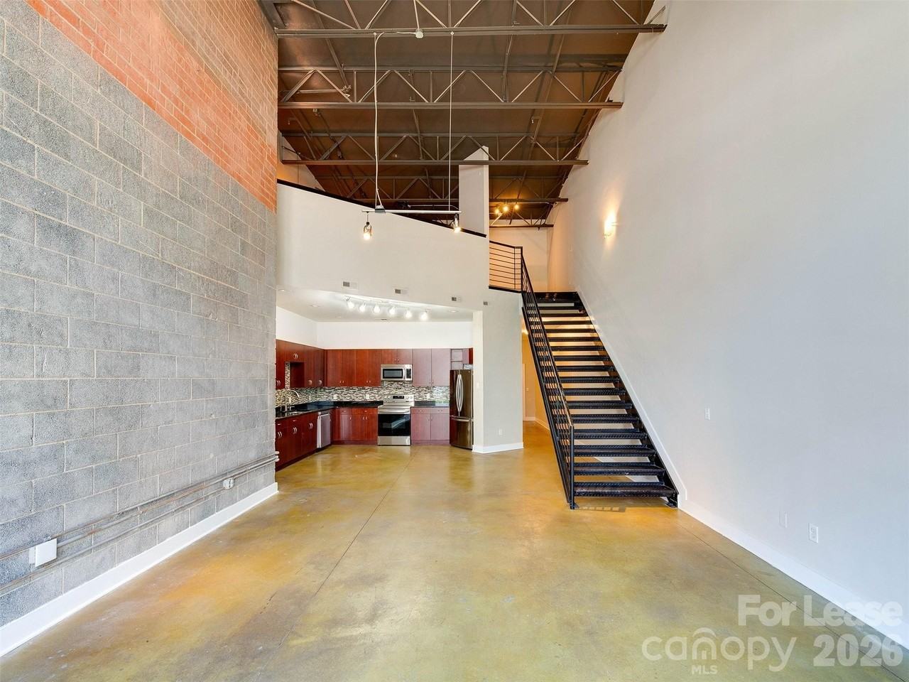 927 Westmere Ave - Photo 4 of 39